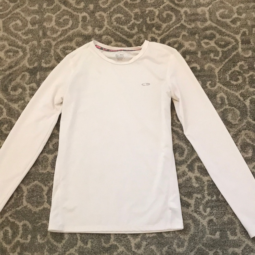 Girls fitted work out long sleeve shirt